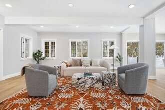 2 Wynmor Rd in Scarsdale, NY - Building Photo - Building Photo