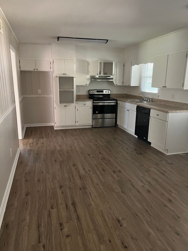 property at 1605 12th Ave