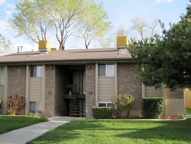 2588 S 900 E, Unit 4ParksideHeightsCondos in Salt Lake City, UT - Foto de edificio - Building Photo