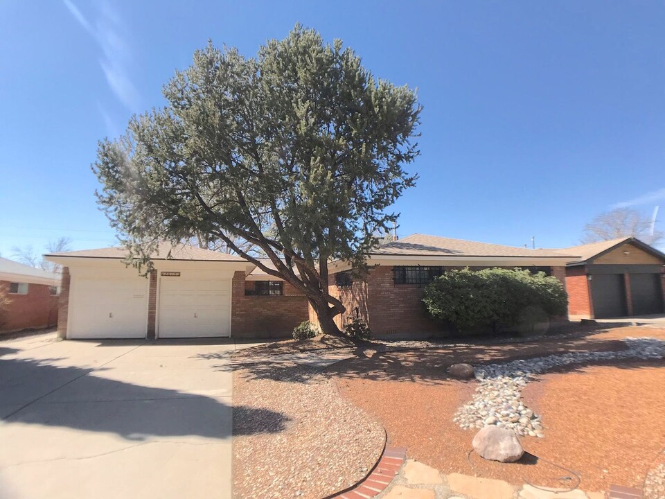 2817 San Pablo St NE in Albuquerque, NM - Building Photo