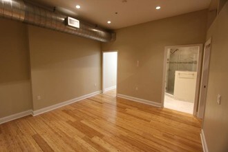 139 7th St, Unit 2000 in Pittsburgh, PA - Building Photo - Building Photo