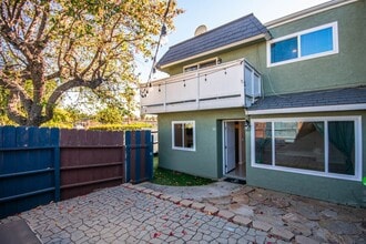 3700 Highland Dr in Carlsbad, CA - Building Photo - Building Photo