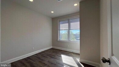 2001 Middleton St in Philadelphia, PA - Building Photo - Building Photo