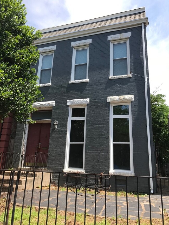 1318 Floyd Ave in Richmond, VA - Building Photo - Building Photo