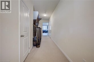 303 Sherwood Ave in Kitchener, ON - Building Photo - Building Photo
