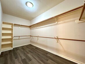 2518 Brittany Lakes Dr in League City, TX - Building Photo - Building Photo