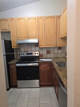 4175 NW 114th Ave-Unit -4175 in Coral Springs, FL - Foto de edificio - Building Photo