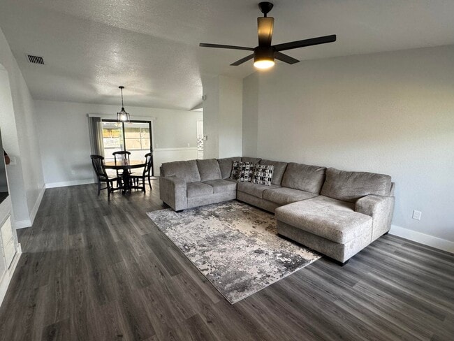 2774 SE Brevard Ave in Port St. Lucie, FL - Building Photo - Building Photo