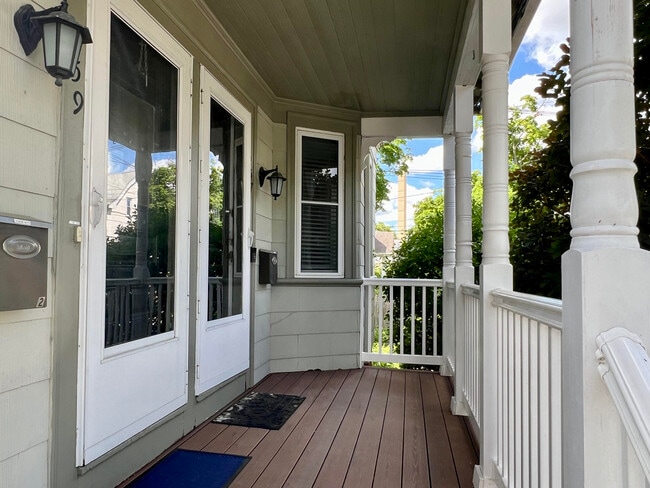 257 Highland Ave, Unit 1 in Providence, RI - Building Photo - Building Photo