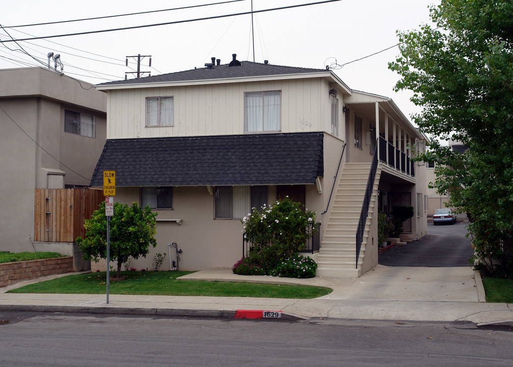 1629 E Maple Ave in El Segundo, CA - Building Photo