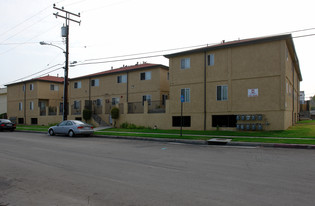 14616 Eastwood Ave Apartments