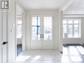 4 Mayflower Gdn in Adjala-Tosorontio, ON - Building Photo - Building Photo