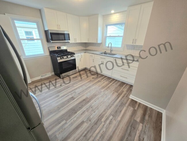 property at 2000 39th St