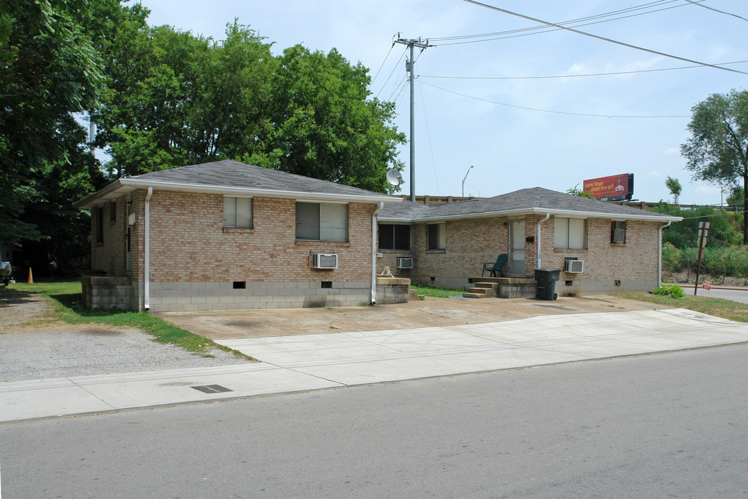 124 Fairfield Ave in Nashville, TN - Building Photo