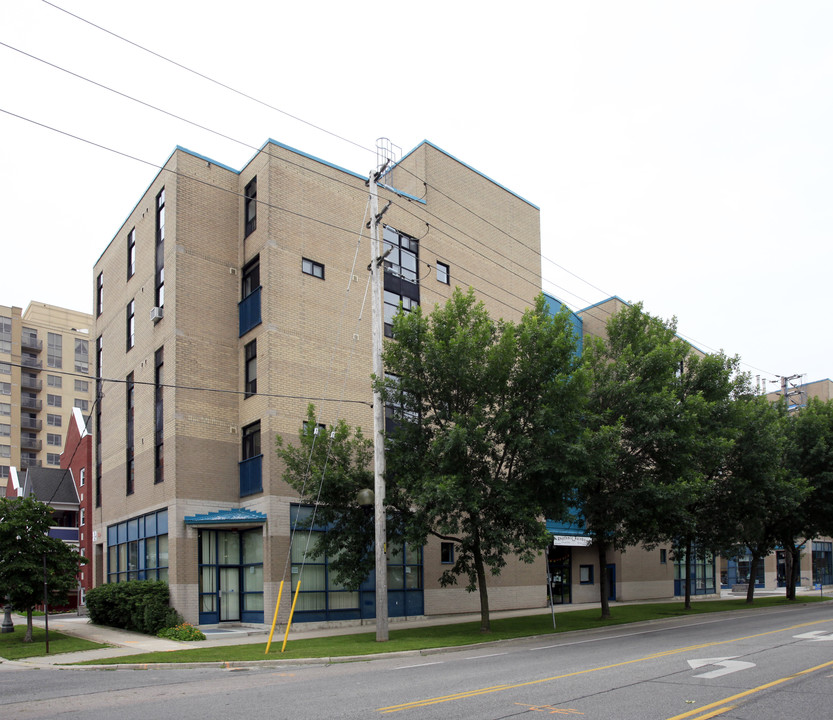 Lakeshore Village Artists’ Co-op in Toronto, ON - Building Photo