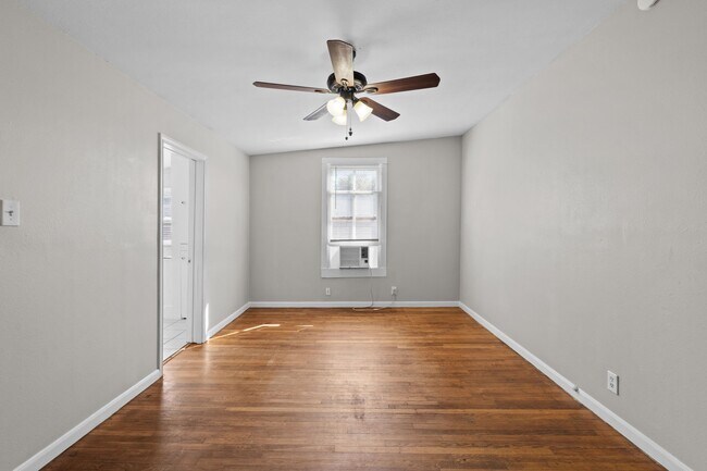property at 4020 Avenue O 1/2