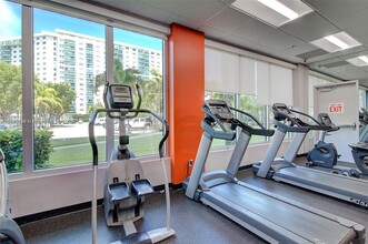 19380 Collins Ave, Unit 1402 in Sunny Isles Beach, FL - Building Photo - Building Photo