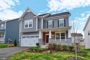 1006 Shenandoah View Pkwy in Brunswick, MD - Building Photo