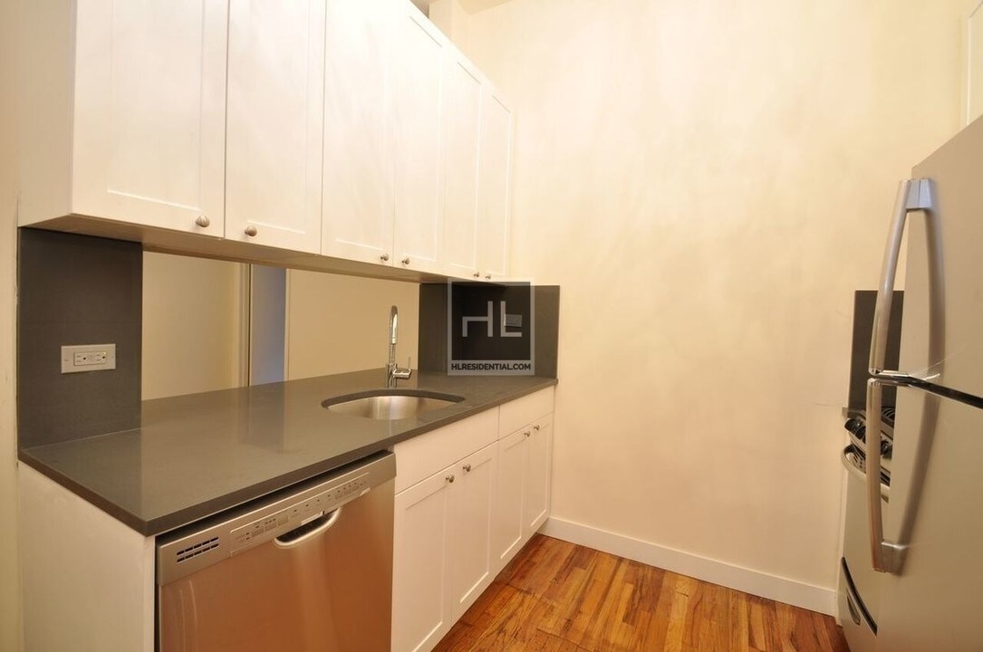 121 Madison Ave-Unit -7G in New York, NY - Building Photo