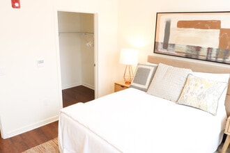 Birchwood at Washington Township in Turnersville, NJ - Foto de edificio - Building Photo