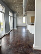 1791 NE Miami Gardens Dr in Miami, FL - Building Photo - Building Photo