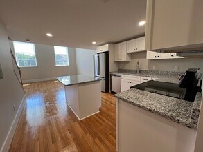 34 St Joseph St in Fall River, MA - Building Photo - Building Photo