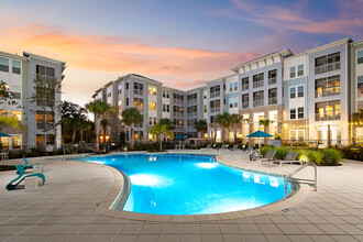 Tapestry at Cypress Creek in Land O Lakes, FL - Foto de edificio - Building Photo