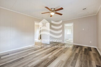 675 Hammett Store Rd in Lyman, SC - Foto de edificio - Building Photo