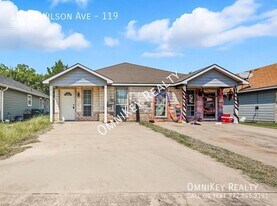 119 W Wilson Ave in Sherman, TX - Building Photo