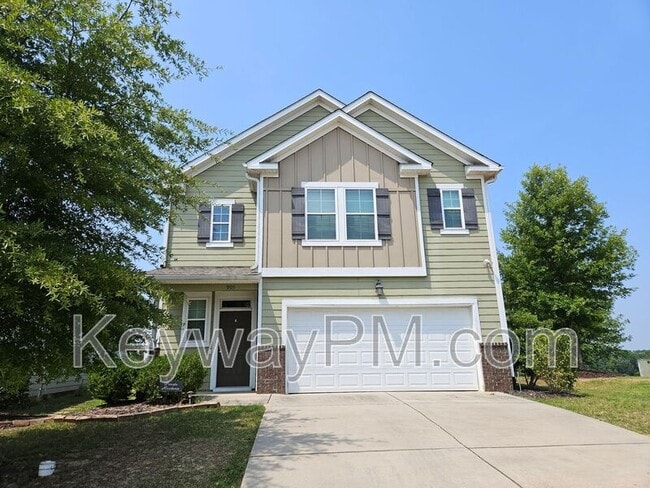 property at 905 Glenhaven Dr