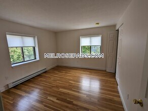 189 W Wyoming Ave-Unit -20 in Melrose, MA - Foto de edificio - Building Photo