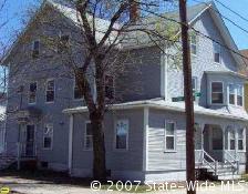 1040 Main St in Pawtucket, RI - Building Photo