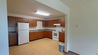488 N Welco Dr in Montgomery, MN - Building Photo