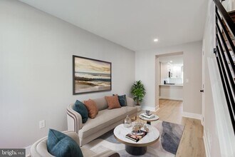 369 E Hector St in Conshohocken, PA - Building Photo - Building Photo