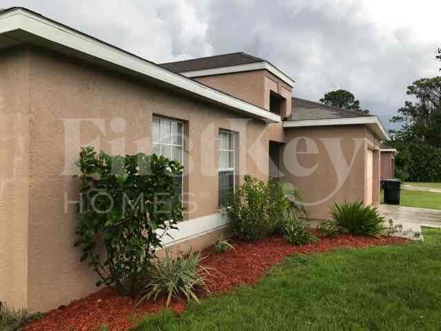 2727 Cerullo St in North Port, FL - Building Photo - Building Photo