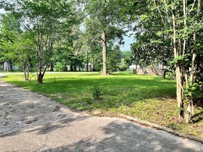 9157 White Oak Dr in Conroe, TX - Building Photo - Building Photo