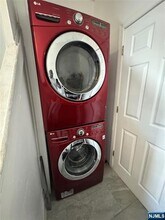 24 Pamrapo Ave, Unit 1 in Jersey City, NJ - Building Photo - Building Photo