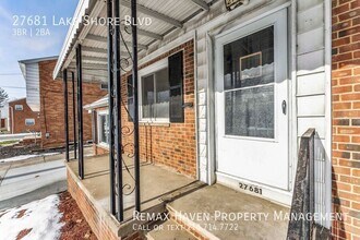 27681 Lakeshore Blvd in Euclid, OH - Building Photo - Building Photo