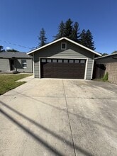 401 Ainsley Ave in Yuba City, CA - Building Photo - Building Photo
