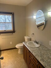 335 S Lincoln Ave in Greensburg, PA - Building Photo - Building Photo