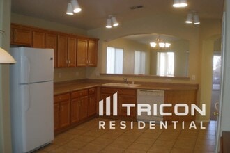 3118 N 129th Dr in Avondale, AZ - Foto de edificio - Building Photo