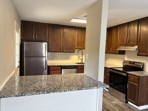 3214 N Calais St in Sherman, TX - Building Photo - Building Photo