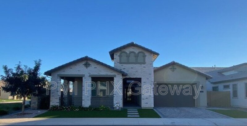 2353 E Athena Ave in Gilbert, AZ - Building Photo