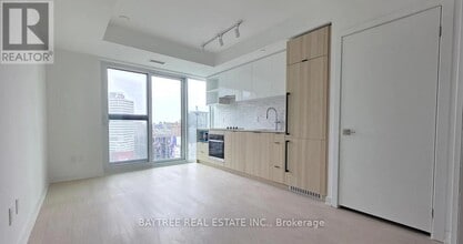 252 Church St in Toronto, ON - Building Photo - Building Photo