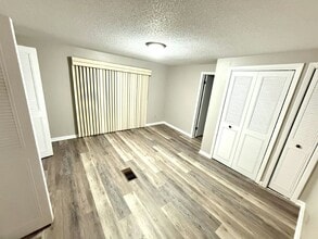 6407 SE 108th St in Belleview, FL - Building Photo - Building Photo