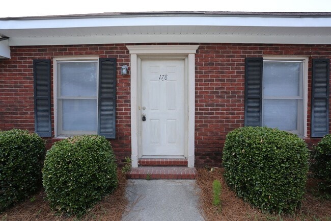 property at 140 Lanier Dr