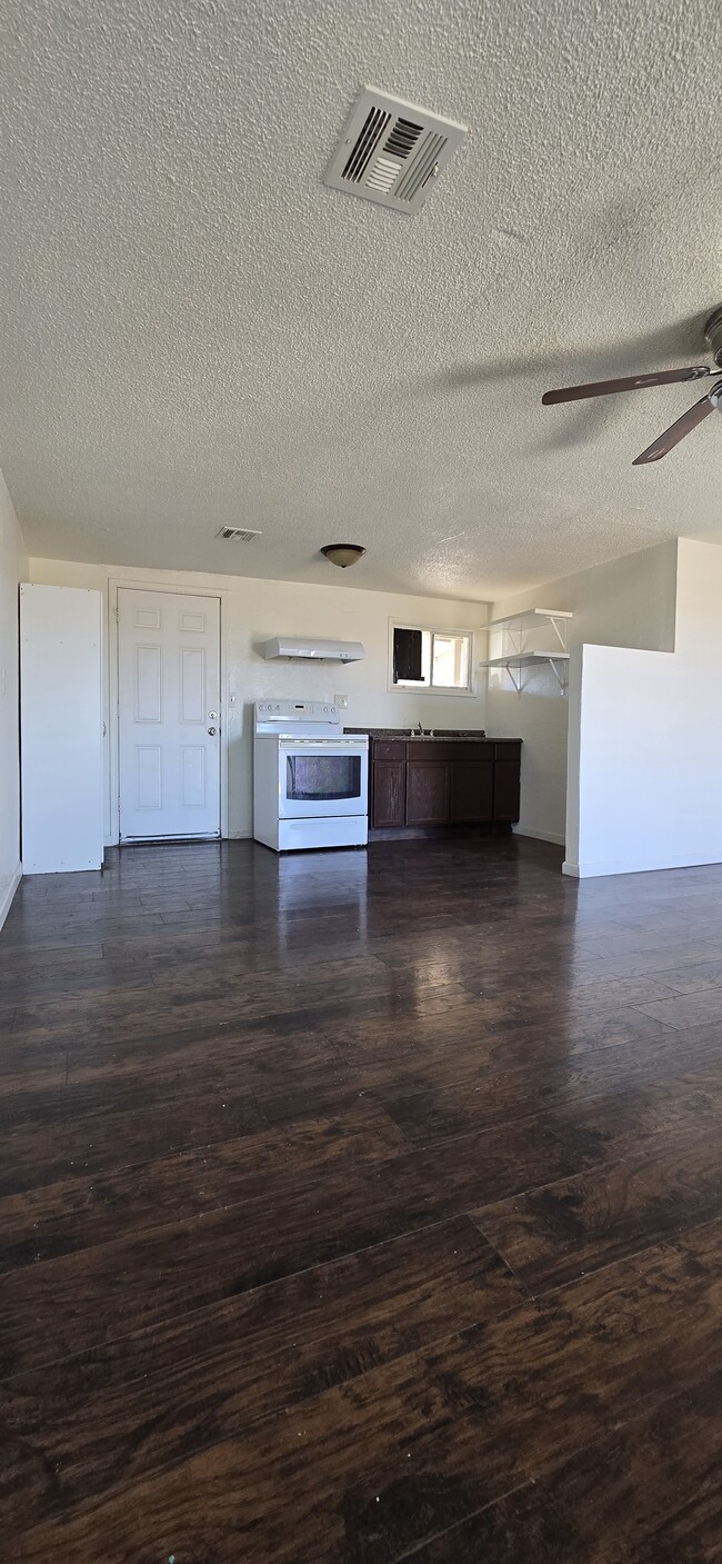 property at 212 S 93rd Ave