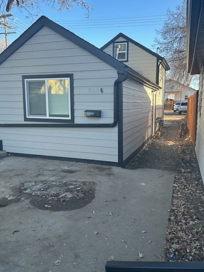 property at 808 Howard Ave