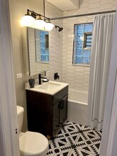 2226 N Kenmore Ave in Chicago, IL - Building Photo - Building Photo