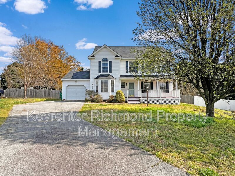 800 Kiefer Field Ct in Glen Allen, VA - Building Photo